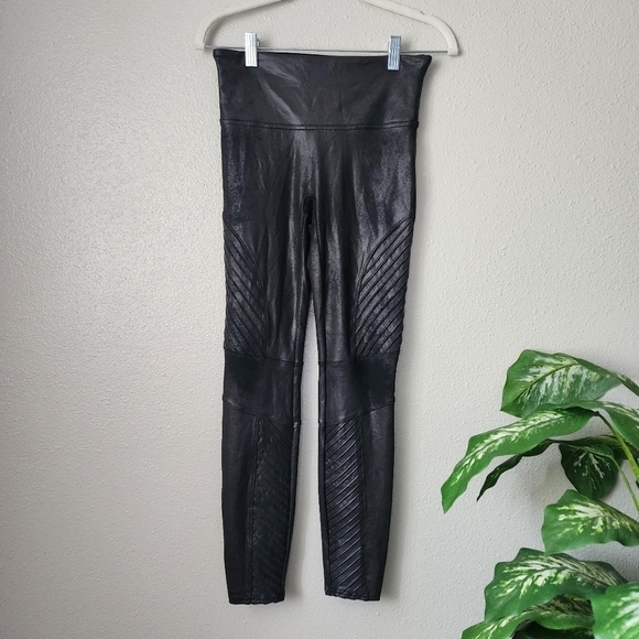 Spanx Faux Leather Black Moto Legging Comforg Shaping S/P - Picture 3 of 13